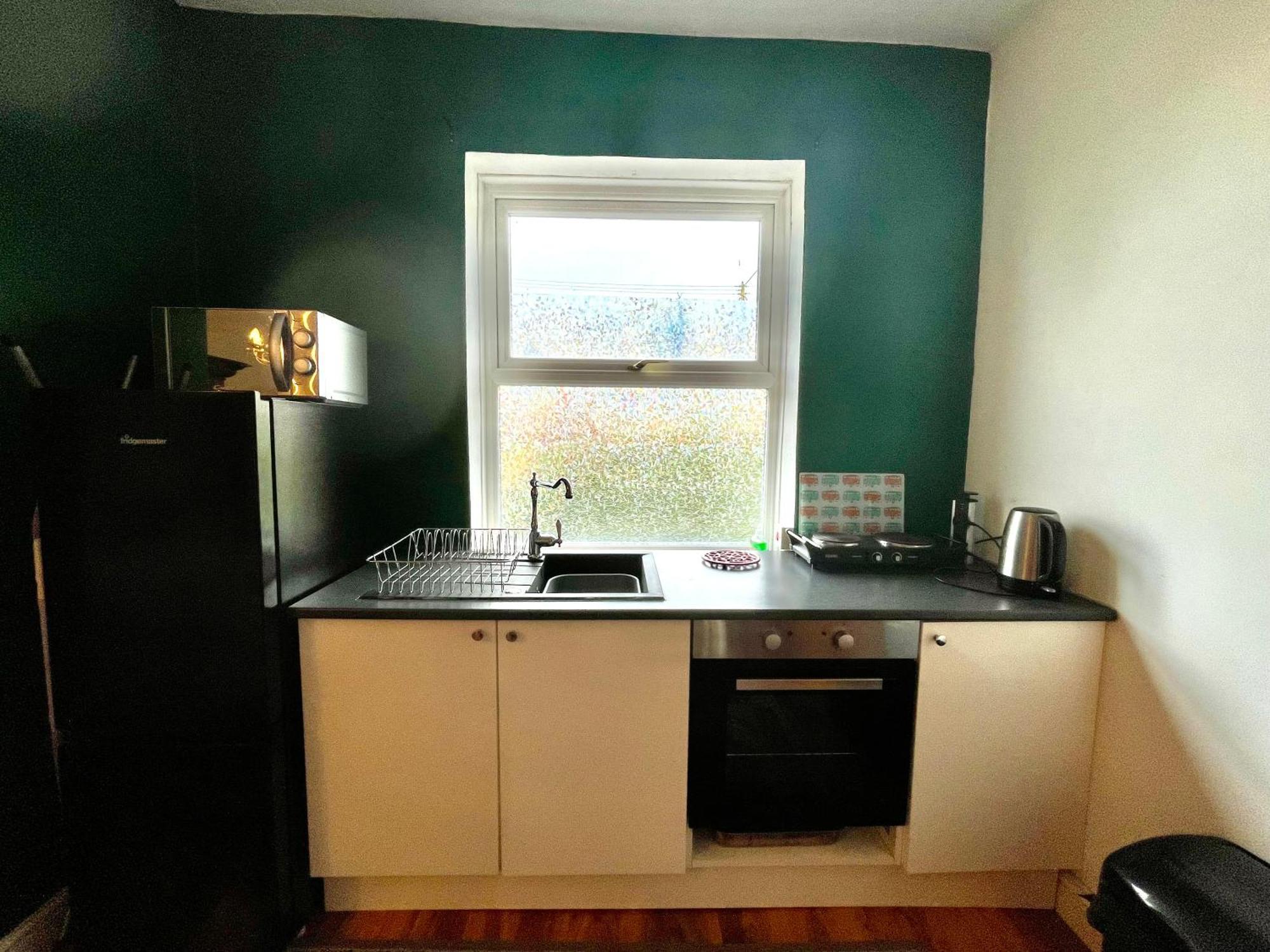 Spacious 3 Bedroom Garden Apartment In Snowdonia National Park Garndolbenmaen 外观 照片