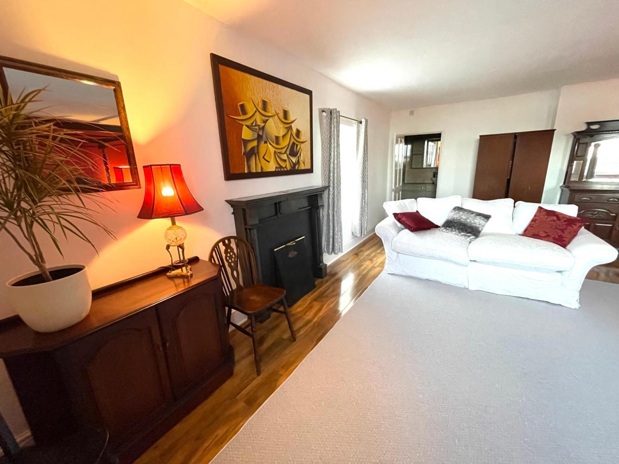 Spacious 3 Bedroom Garden Apartment In Snowdonia National Park Garndolbenmaen 外观 照片