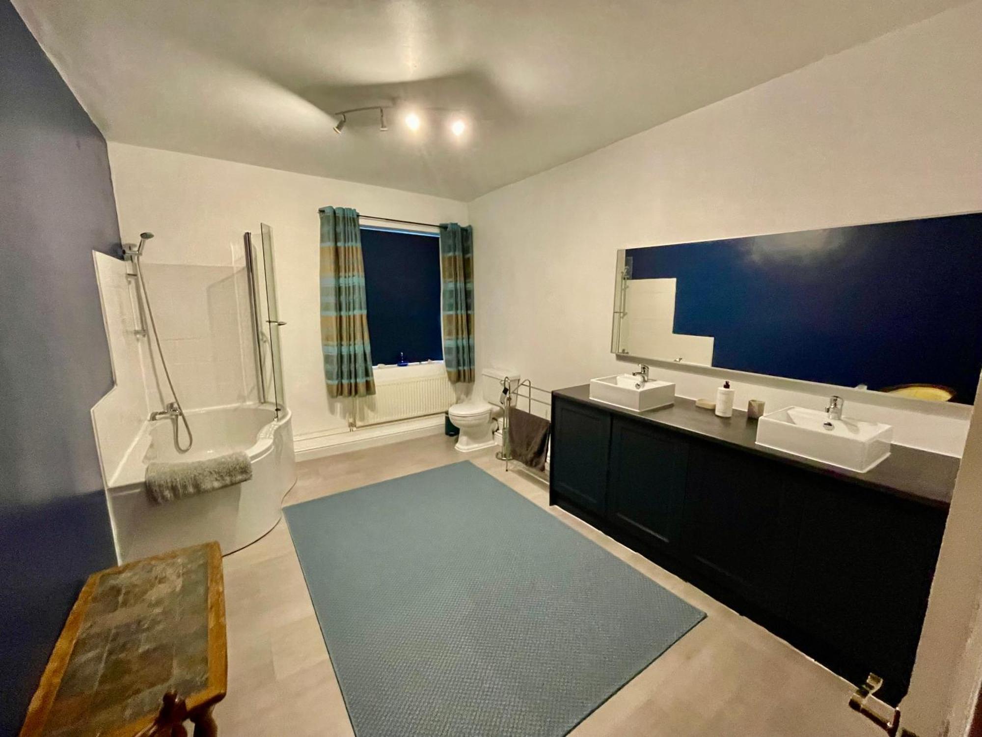Spacious 3 Bedroom Garden Apartment In Snowdonia National Park Garndolbenmaen 外观 照片